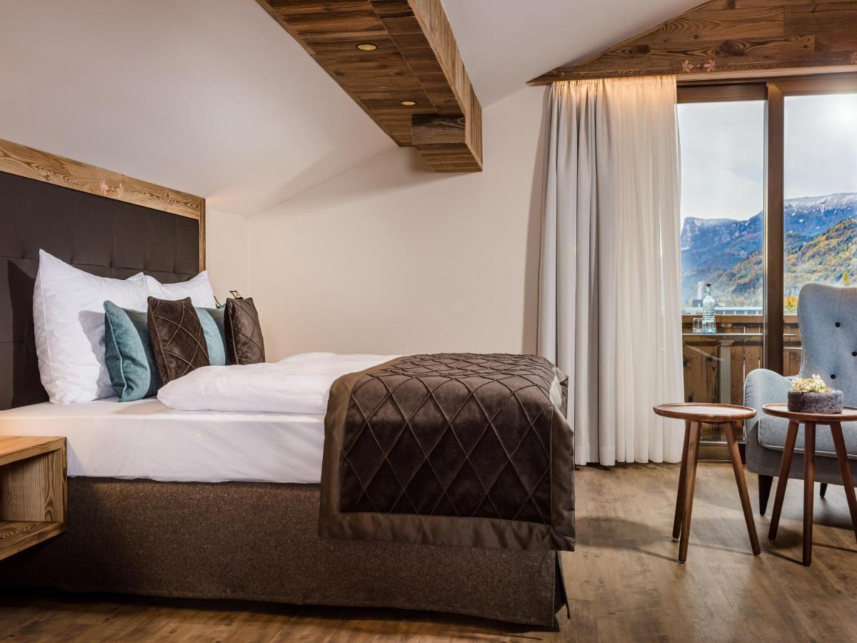 MONDI Hotel Tscherms Buitenkant foto