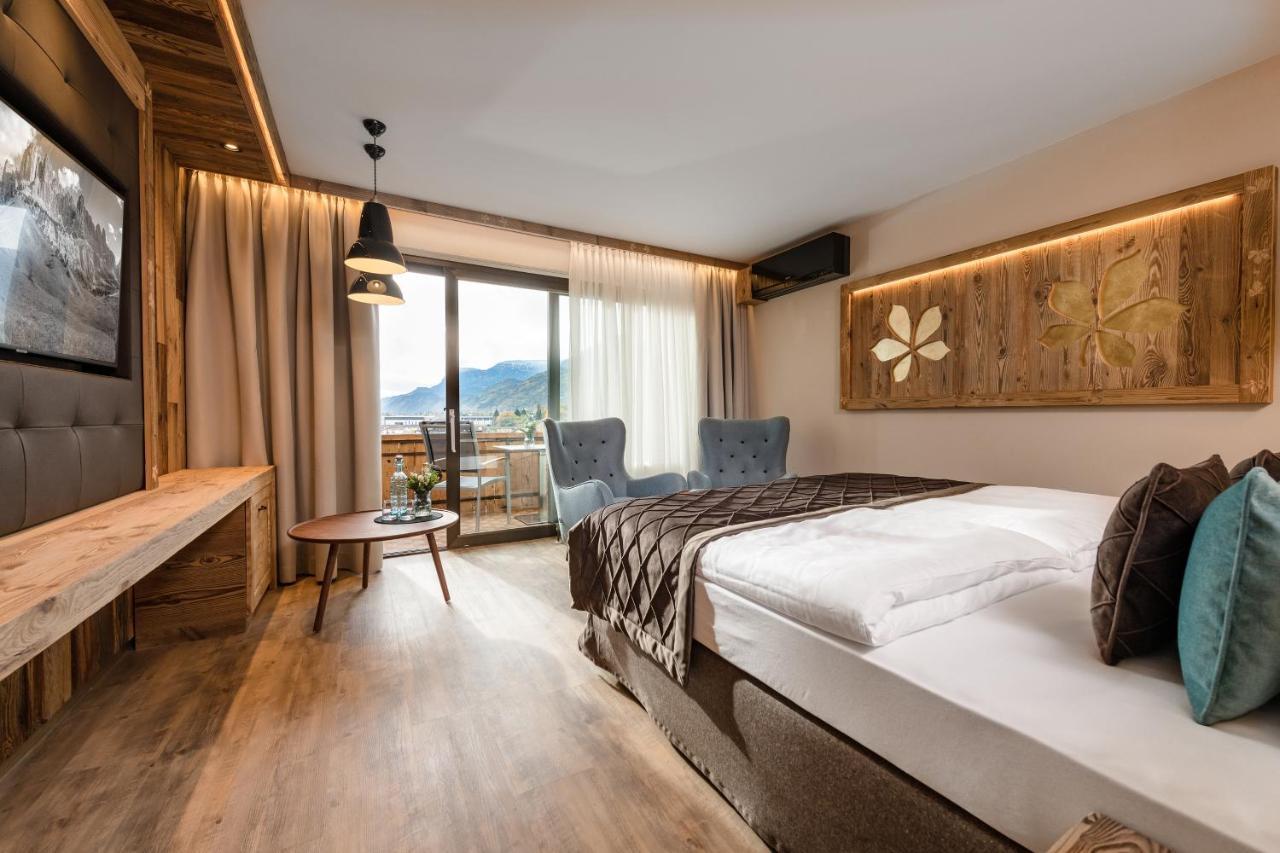 MONDI Hotel Tscherms Buitenkant foto