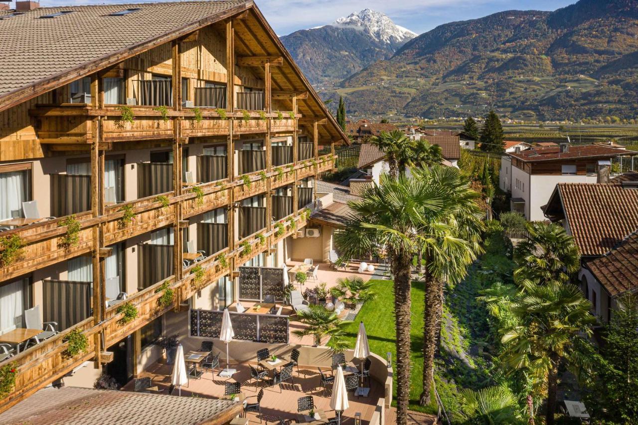 MONDI Hotel Tscherms Buitenkant foto
